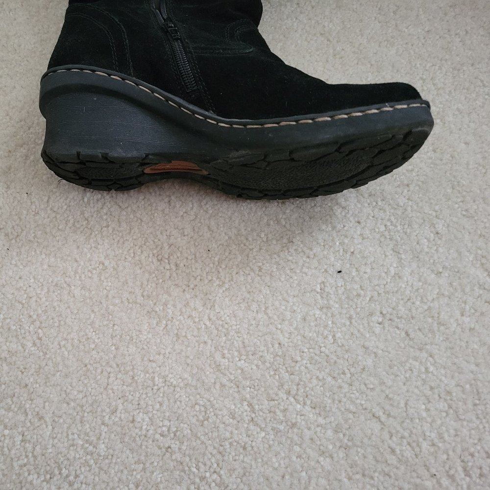 COPY - suede boots size 8